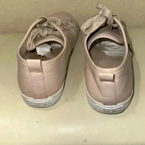 Guess Rose gold sneakers size 8 - Picture 3 of 8